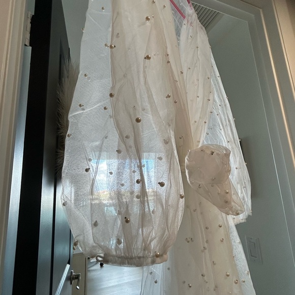 Bride robe - Picture 3 of 3